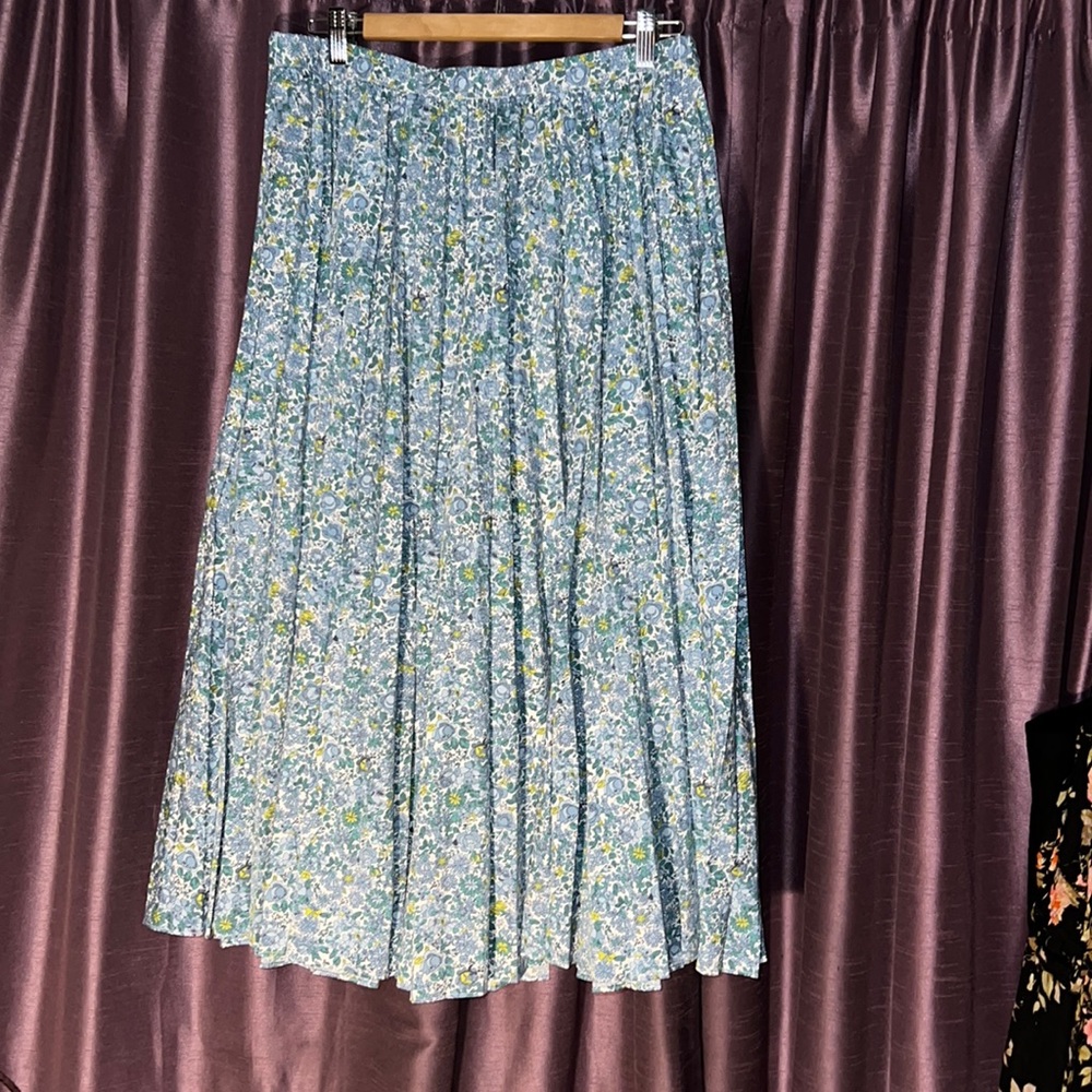 J. Crew Blue and White Floral Pleated Skirt
